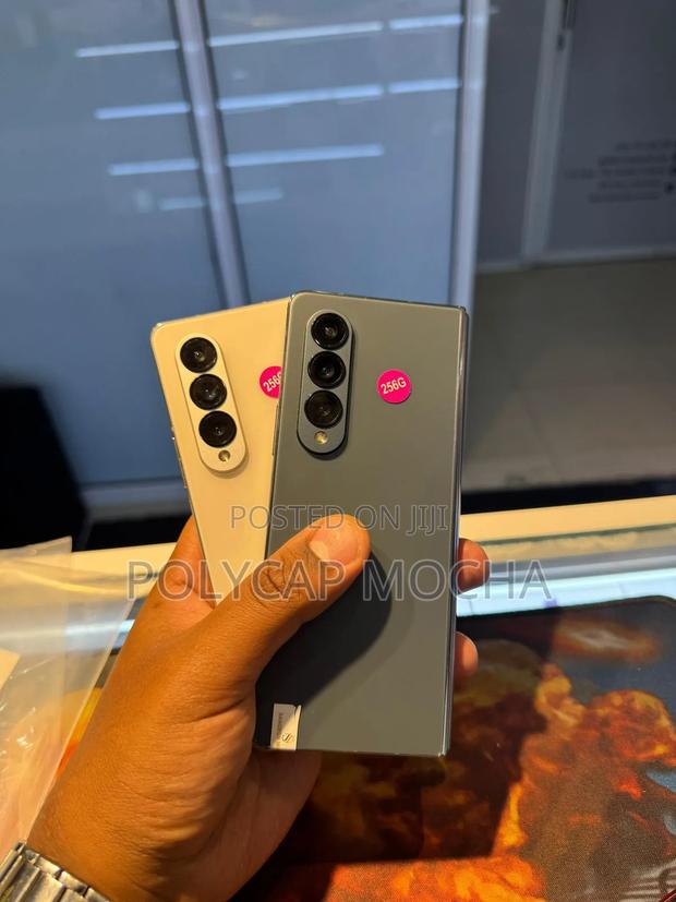 Samsung Galaxy Z Fold4 256 GB Black - thumbnail 3