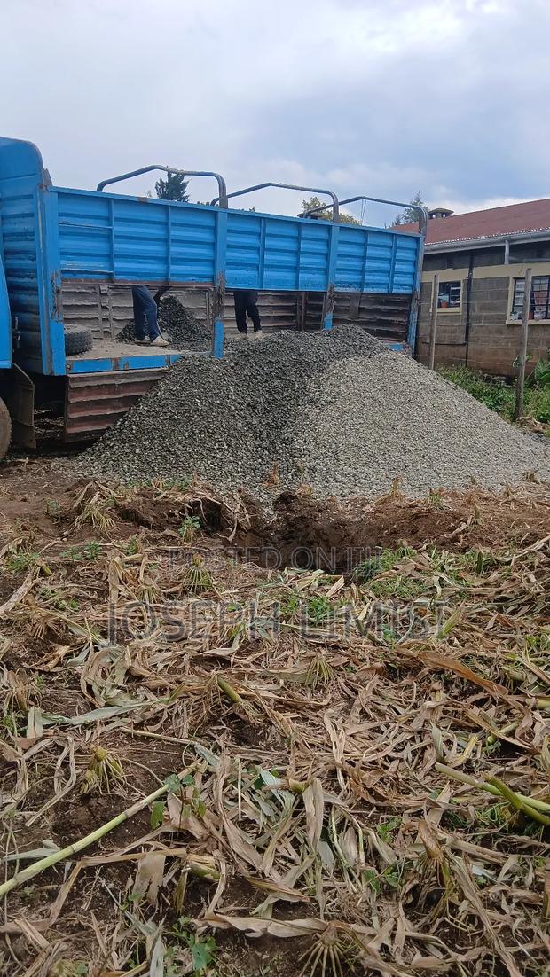 Isuzu FTR 12 - thumbnail 3