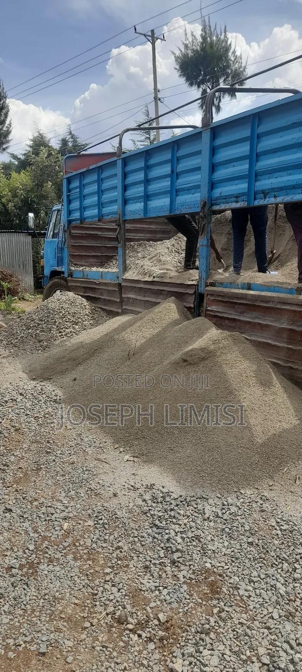 Isuzu FTR 12 - thumbnail 4