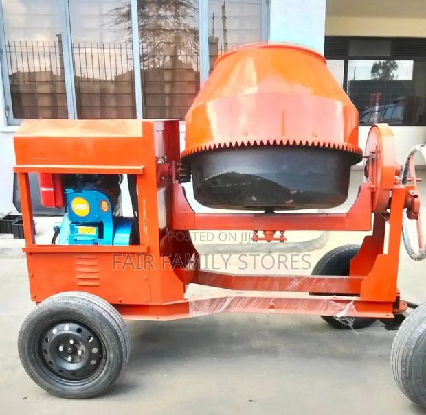 Titan Concrete Mixer 500l