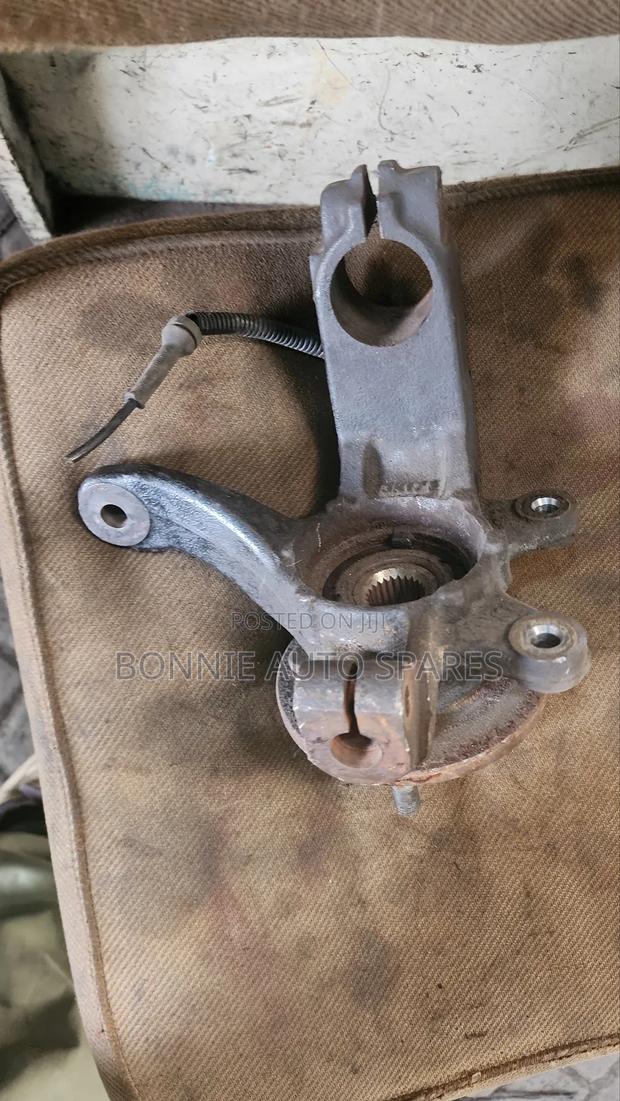 Mazda Verisa Front Wheel Hub