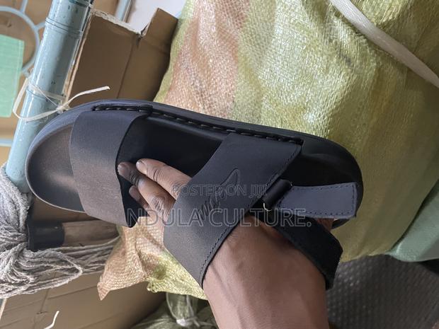 Catrn Leather Sandald - thumbnail 2