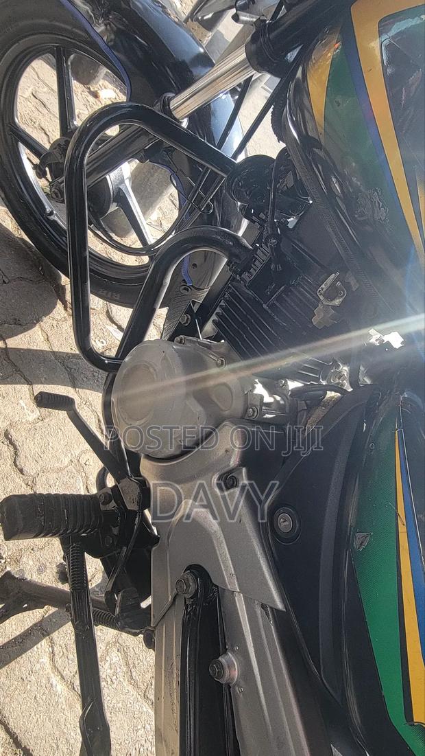 Bajaj Boxer 150 UG 2023 Black - thumbnail 3