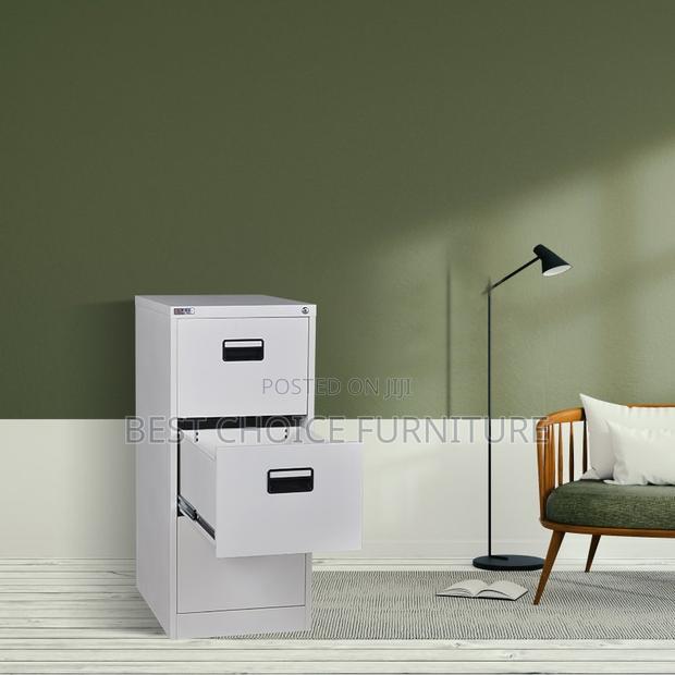 Office Cabinets; 3-Drawer Steel Office Cabinet for Secure Storage - thumbnail 6