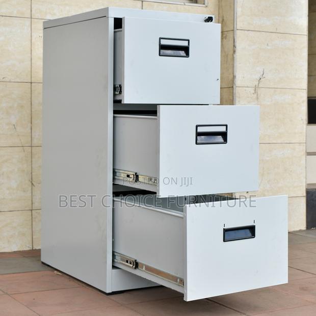 Office Cabinets; 3-Drawer Steel Office Cabinet for Secure Storage - thumbnail 15