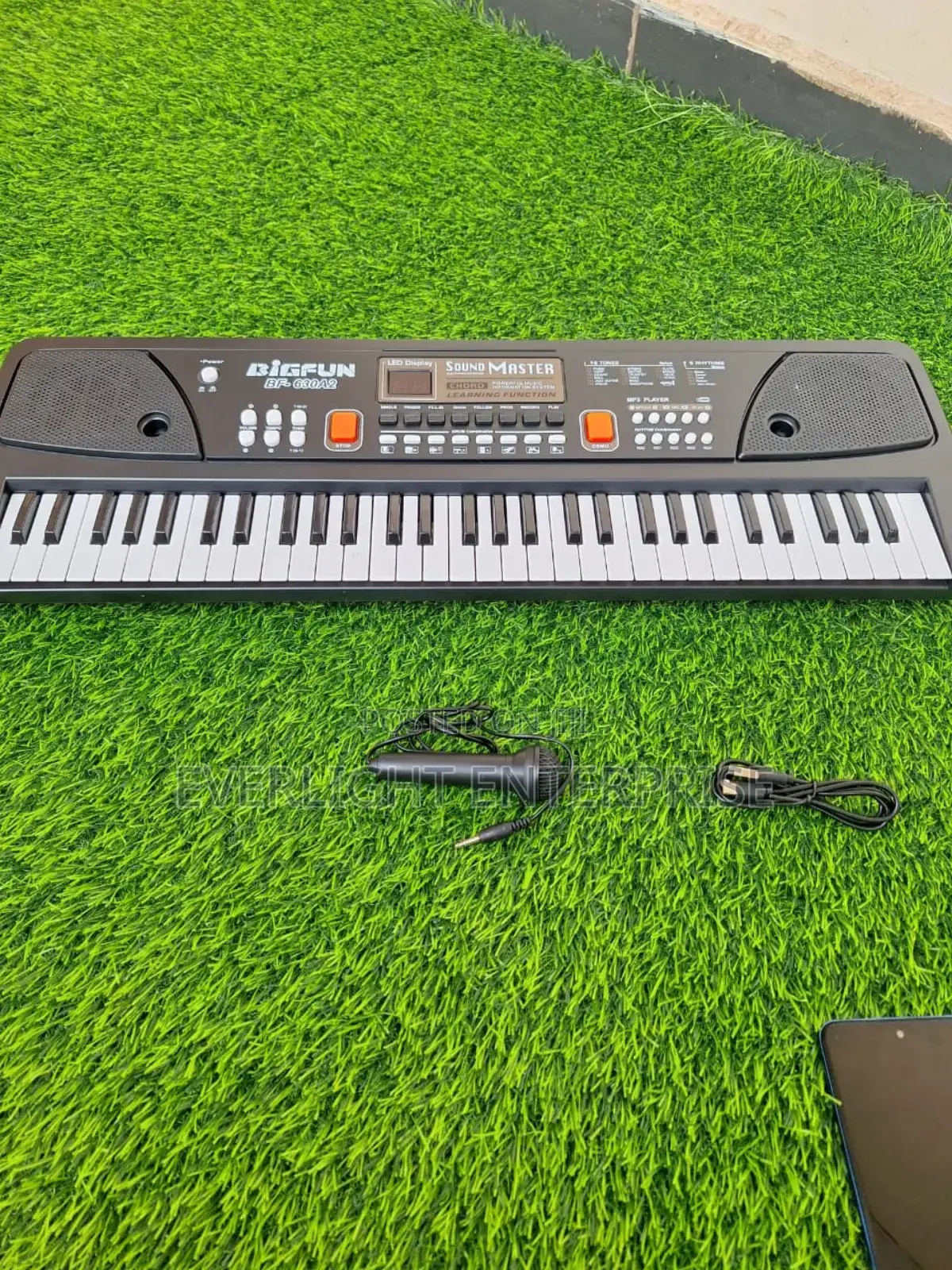 61 Keys Piano