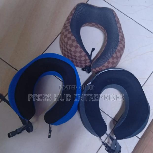 Memory Foam Travel Neck Pillows" - main view