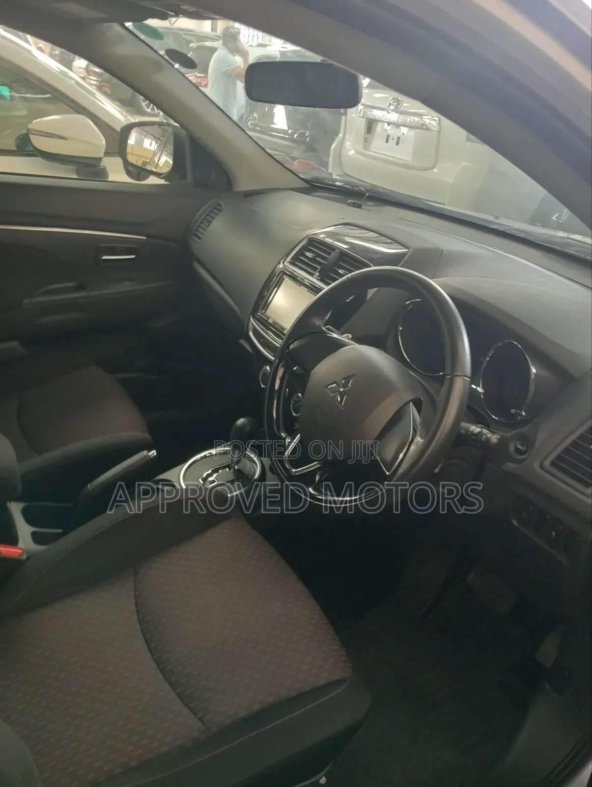 Mitsubishi RVR 2019 Silver