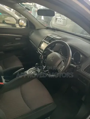 Mitsubishi RVR 2019 Silver