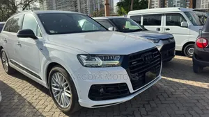 Audi Q7 2019 White