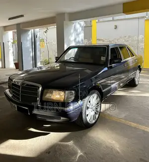 Mercedes-Benz S-Class 1990 Blue