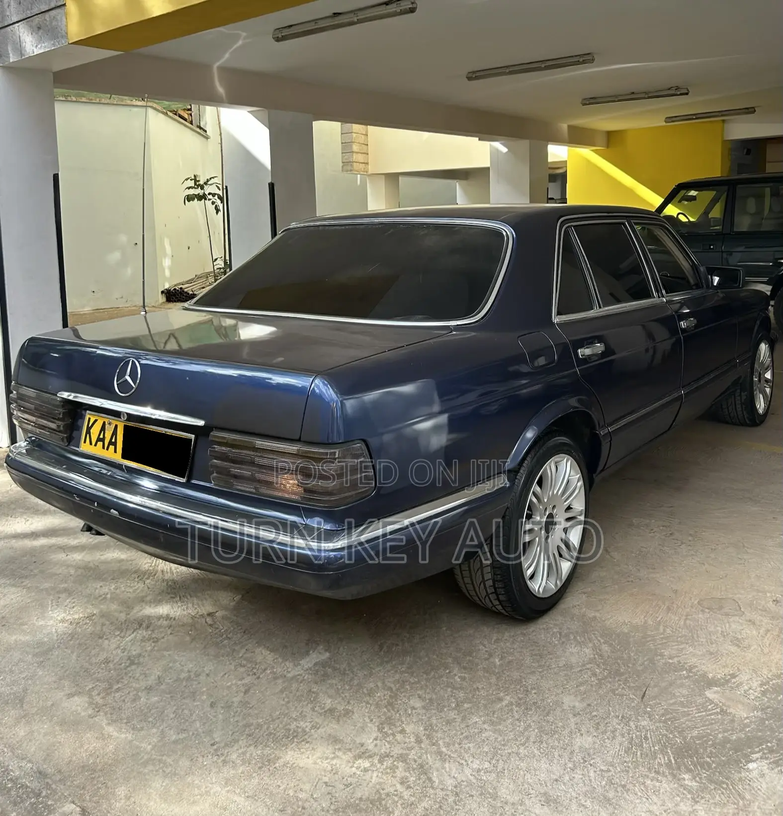 Mercedes-Benz S-Class 1990 Blue