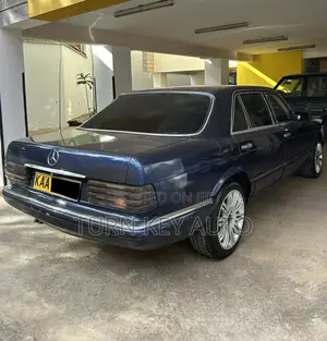Mercedes-Benz S-Class 1990 Blue