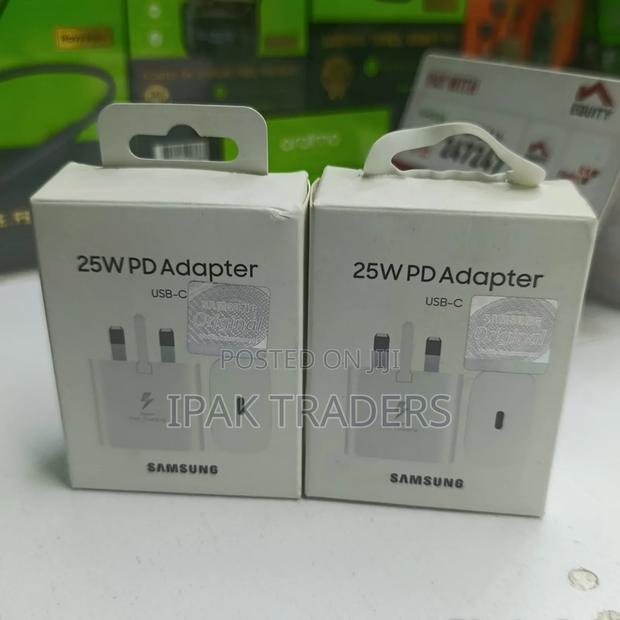 25w Samsung Adapter - main view