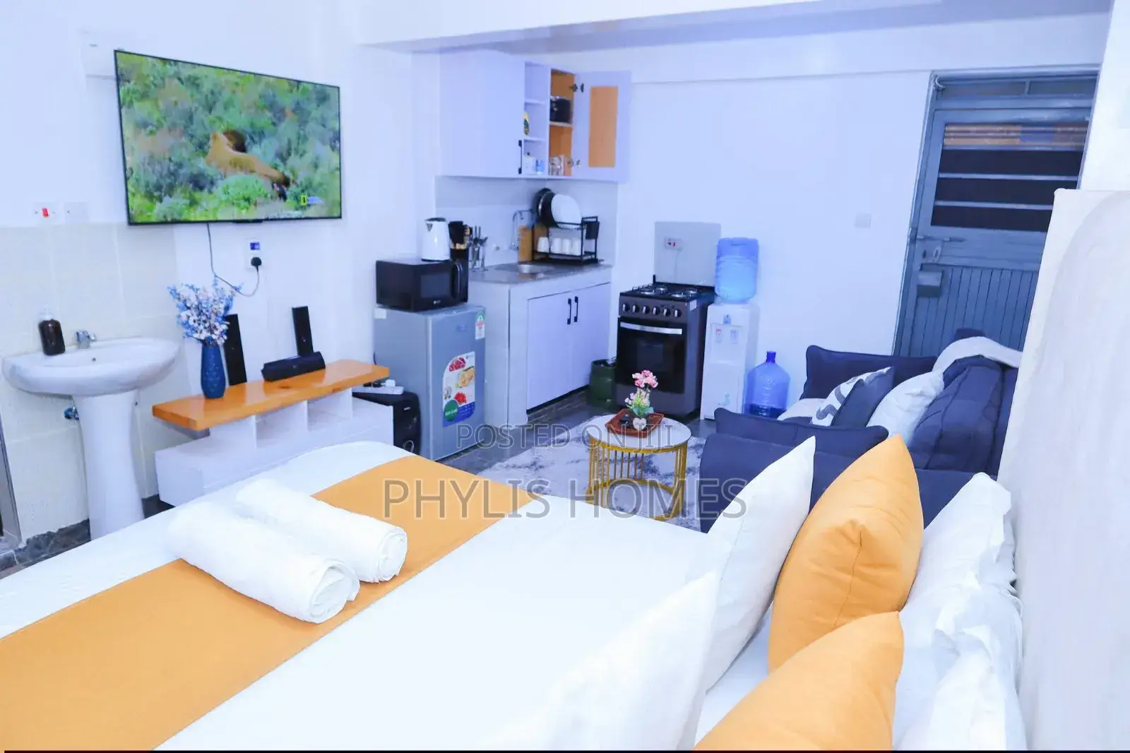 Mordern Spacious Studio Air BNB in South B