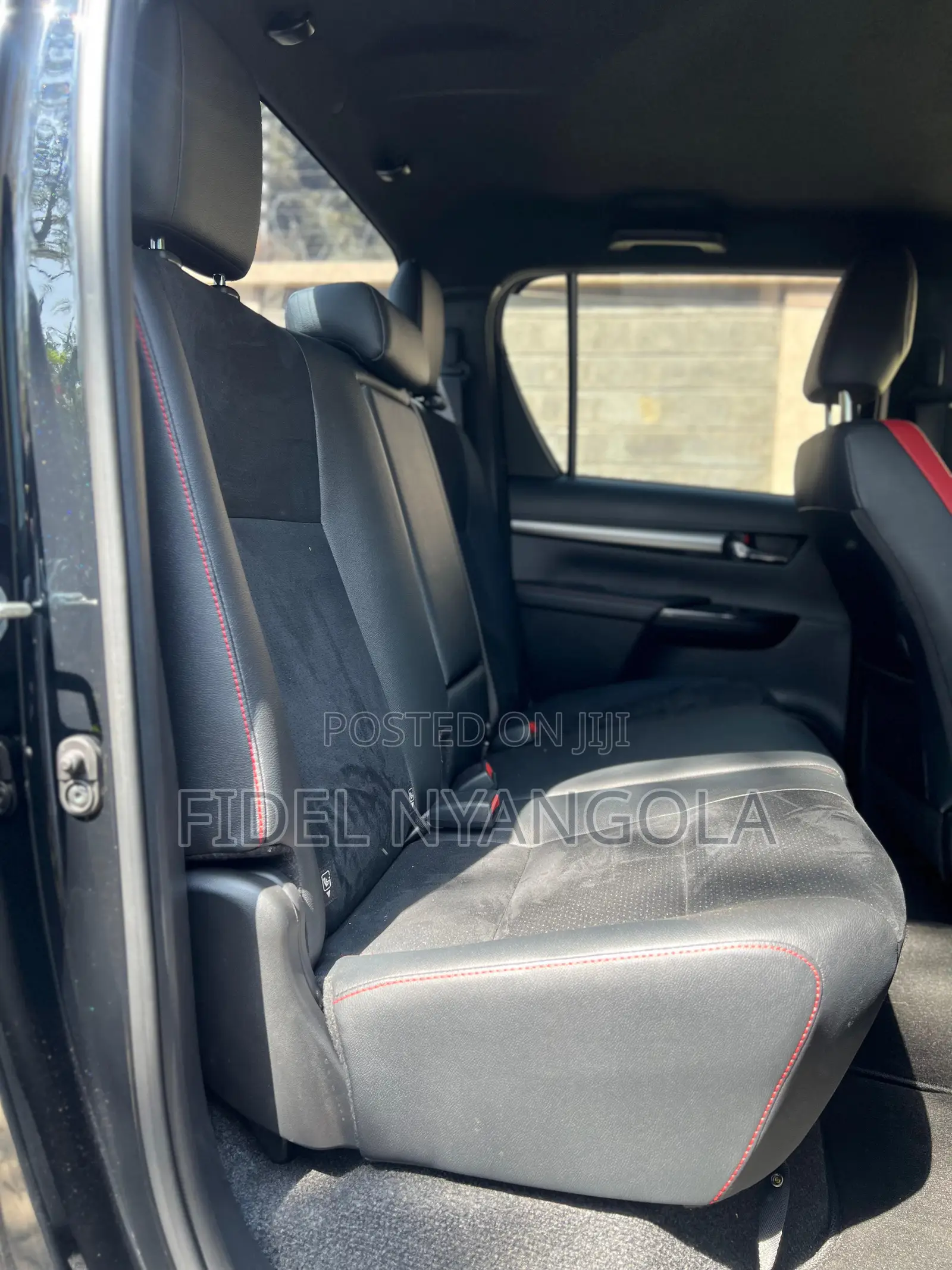 Toyota Hilux 2.4 Diesel 2020 Black