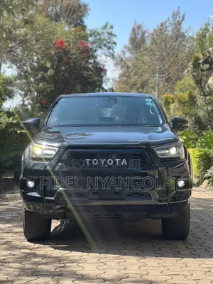 Toyota Hilux 2.4 Diesel 2020 Black