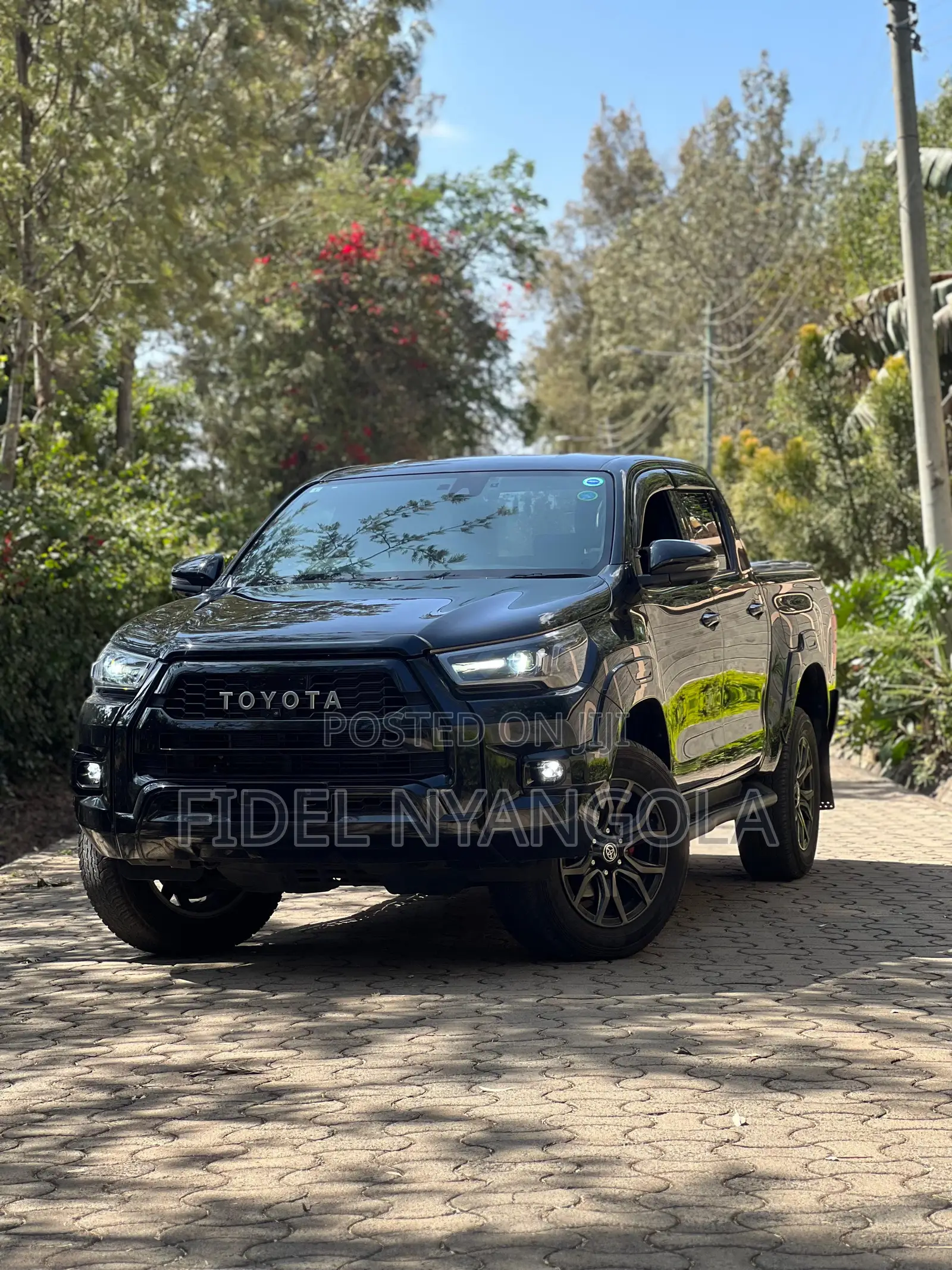 Toyota Hilux 2.4 Diesel 2020 Black