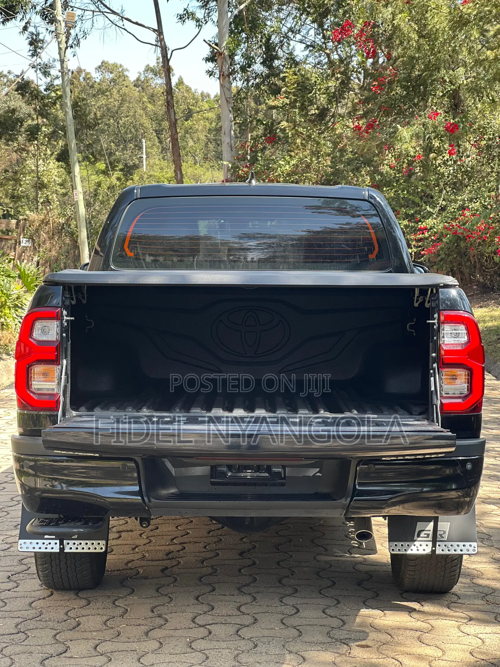 Toyota Hilux 2.4 Diesel 2020 Black