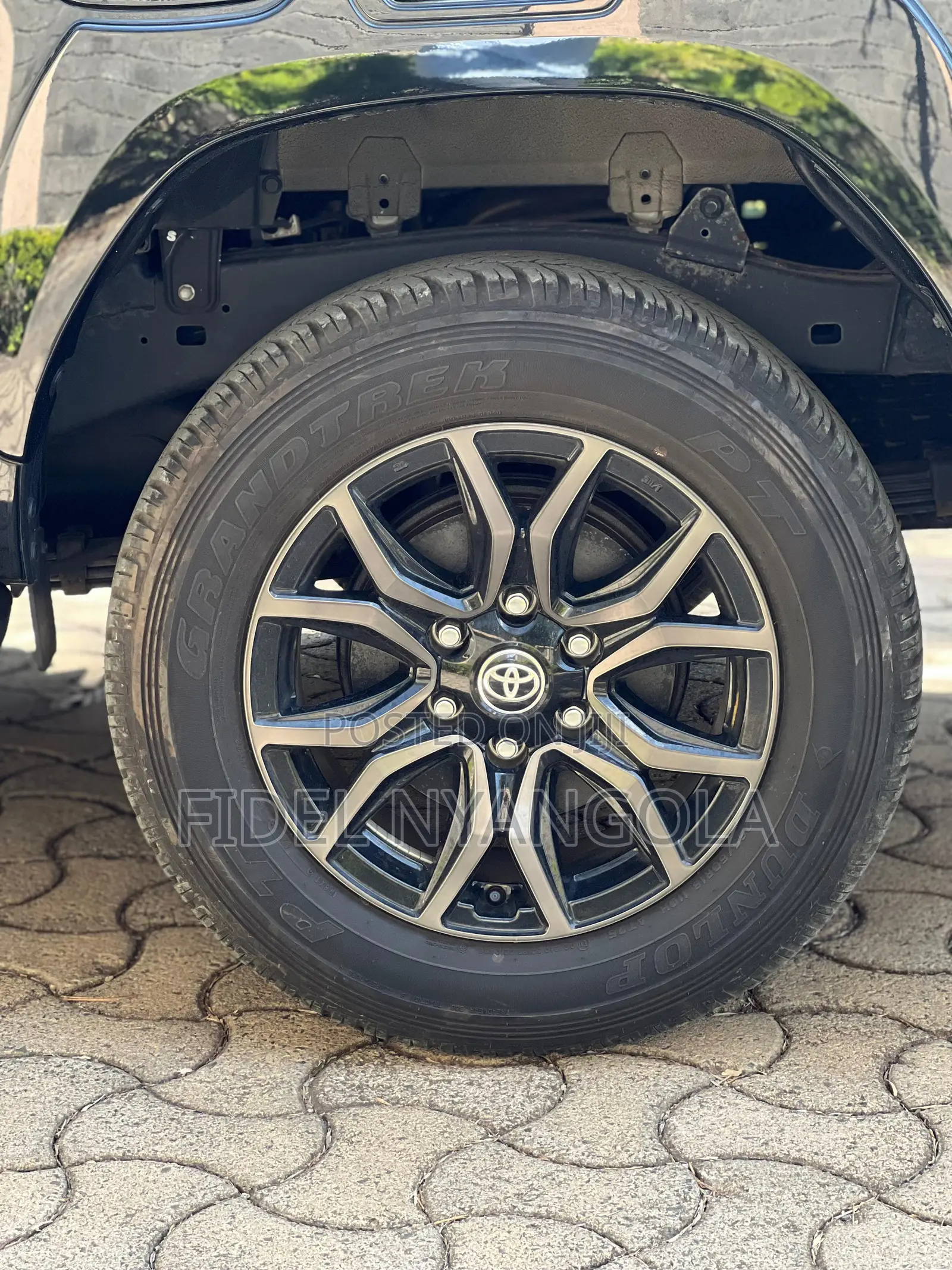 Toyota Hilux 2.4 Diesel 2020 Black