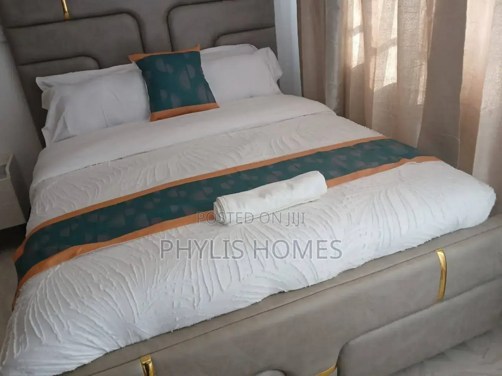 Mordern Spacious One Bedroom Air BNB in South B