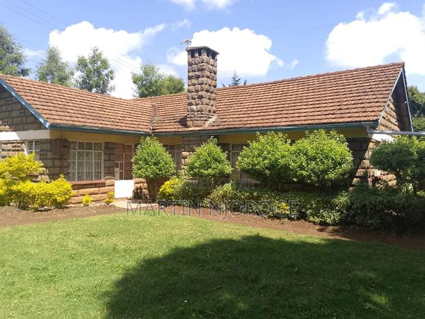 3bdrm House in Kinyogori, Ngarariga, Bibirioni for sale