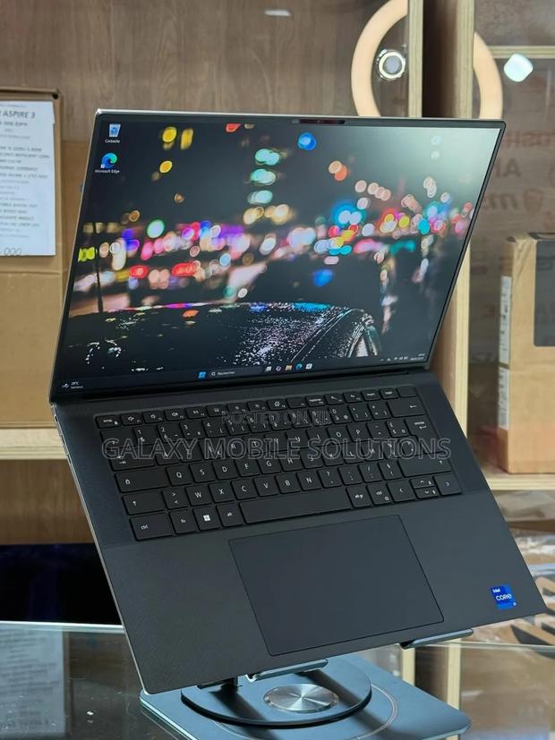 Laptop Dell XPS 15 9530 16GB Intel Core I7 SSD 256GB