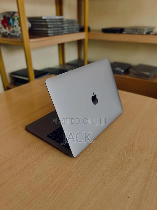 Laptop Apple MacBook Pro 2019 16GB Intel Core i7 SSD 512GB - thumbnail 4