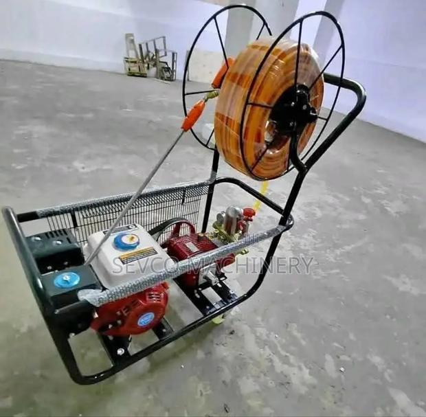 Heavy Duty Agricultural Petrol Engine Sprayer With Reel And Wheel