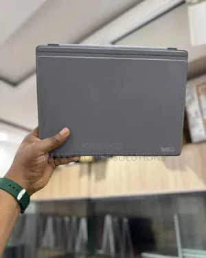 Laptop Dell Latitude 7200 2-in-1 8GB Intel Core I5 SSD 256GB