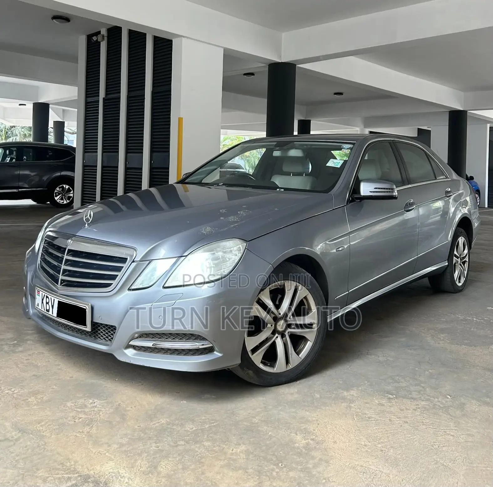 Mercedes-Benz E220 2010 Silver