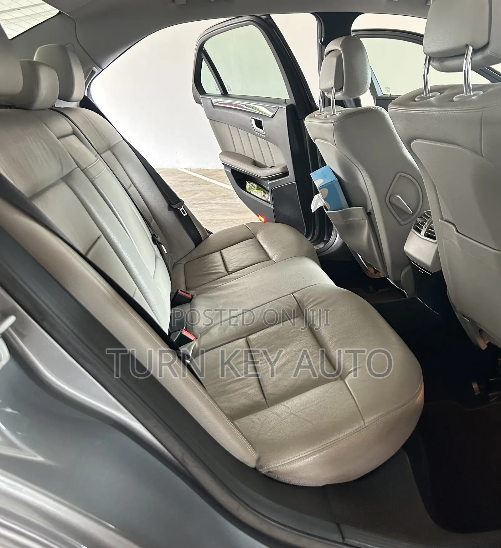 Mercedes-Benz E220 2010 Silver