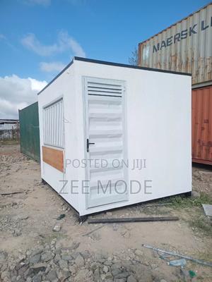 10ft Mini Mart - main view