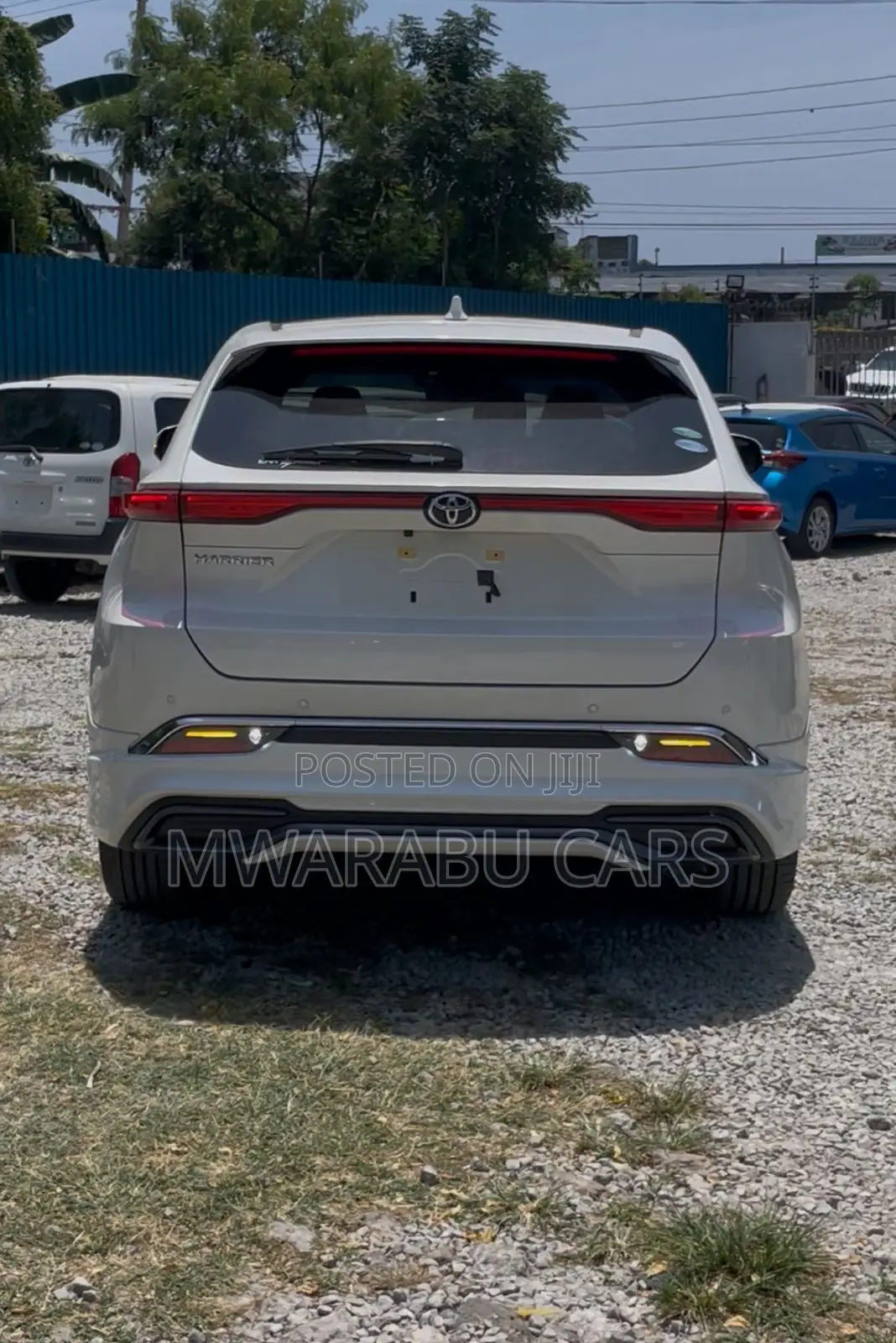 Toyota Harrier 2.0 2020 Red