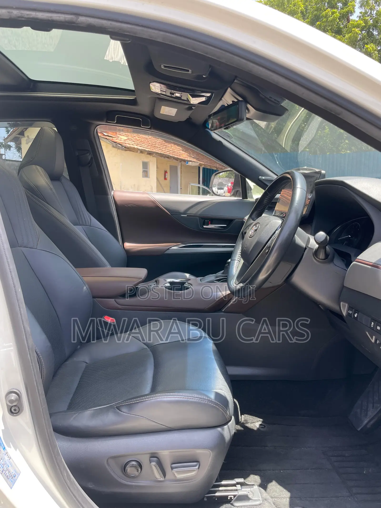 Toyota Harrier 2.0 2020 Red