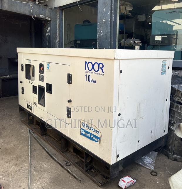 2020 Perkins Diesel Generator - thumbnail 2