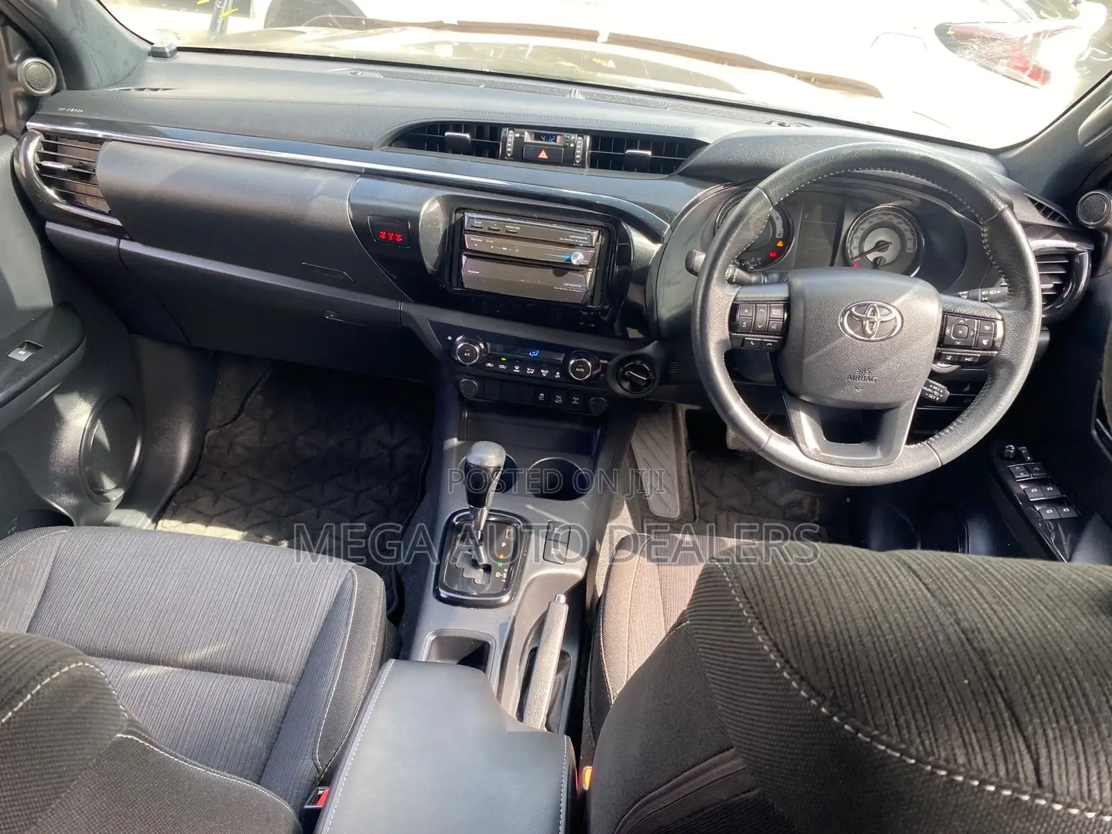 Toyota Hilux 2018 Black
