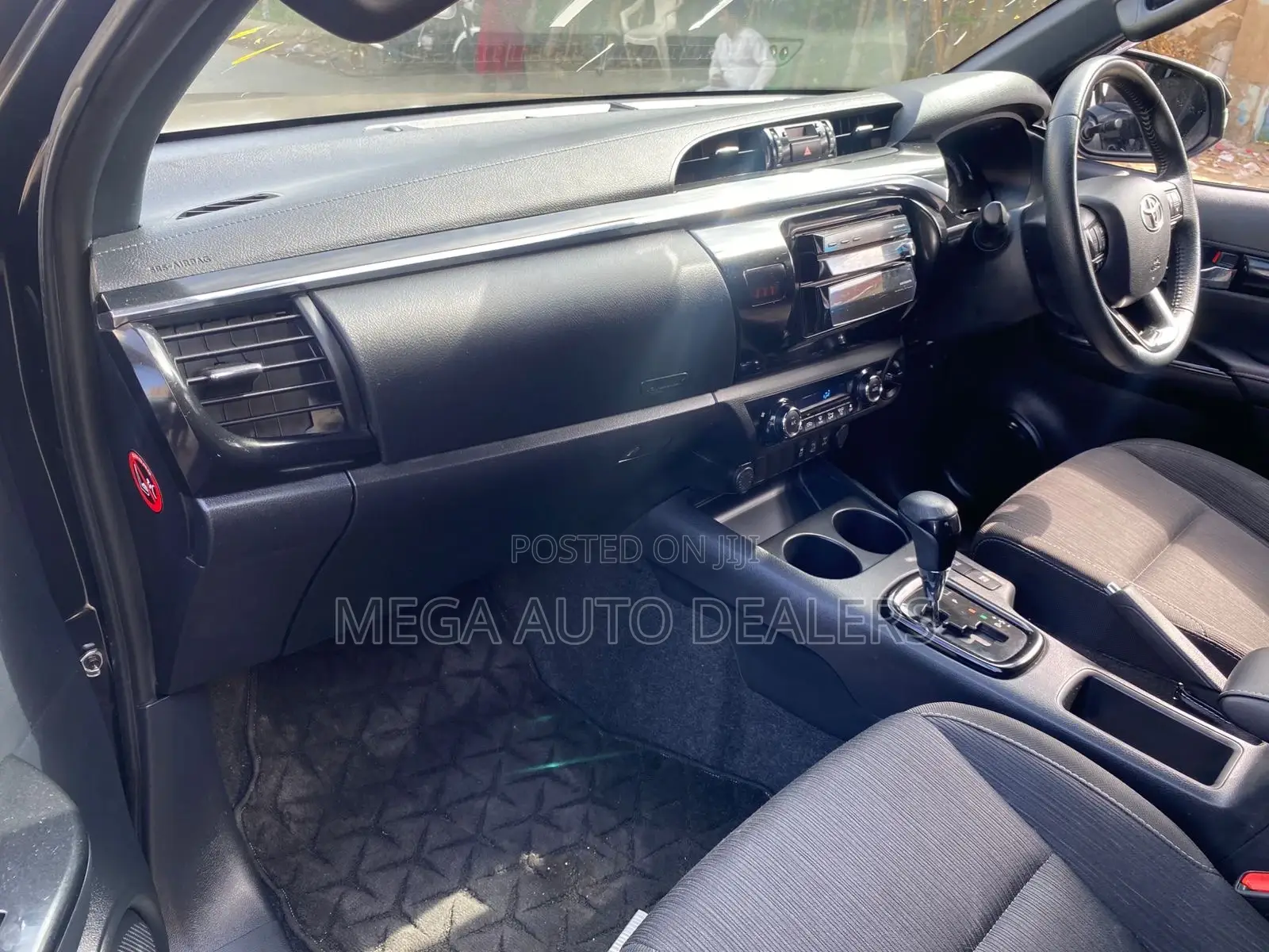 Toyota Hilux 2018 Black
