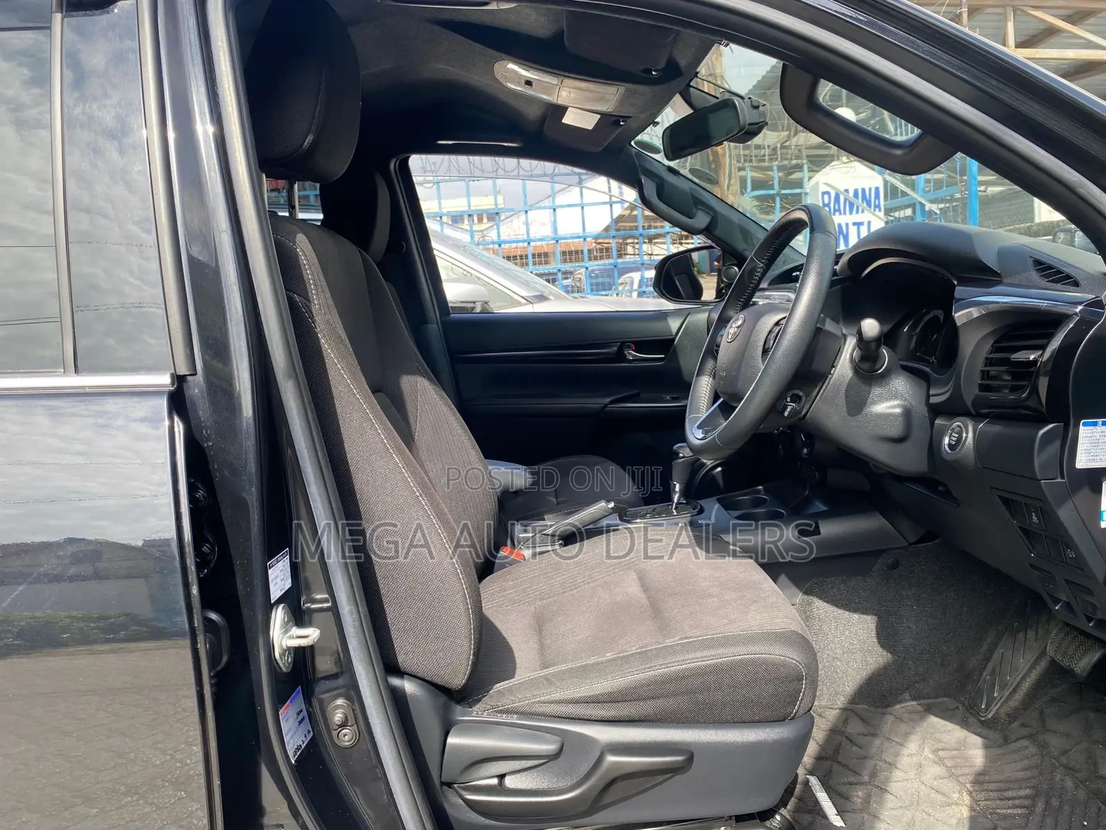 Toyota Hilux 2018 Black