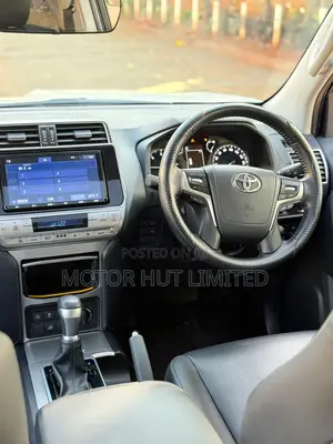 Toyota Land Cruiser Prado 2.8 2020 White