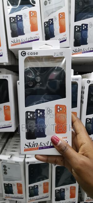 Nesiko iPhone 12 Pro Silicone Tpu Case With Magsafe -Black - thumbnail 2