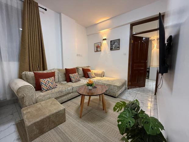 Spacious 2-Bedroom Airbnb— Immediate Check-in at Membley, Membly - thumbnail 9