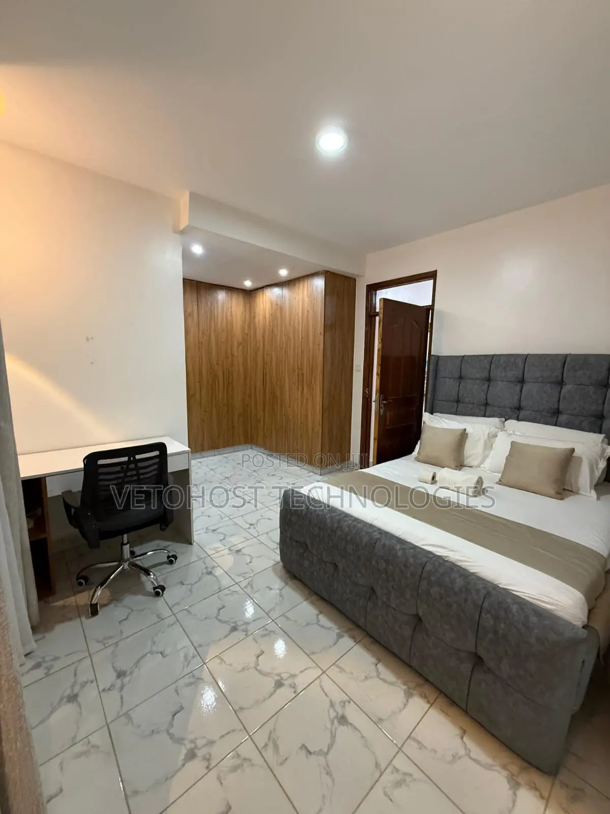 Spacious 2-Bedroom Airbnb— Immediate Check-in at Membley, Membly