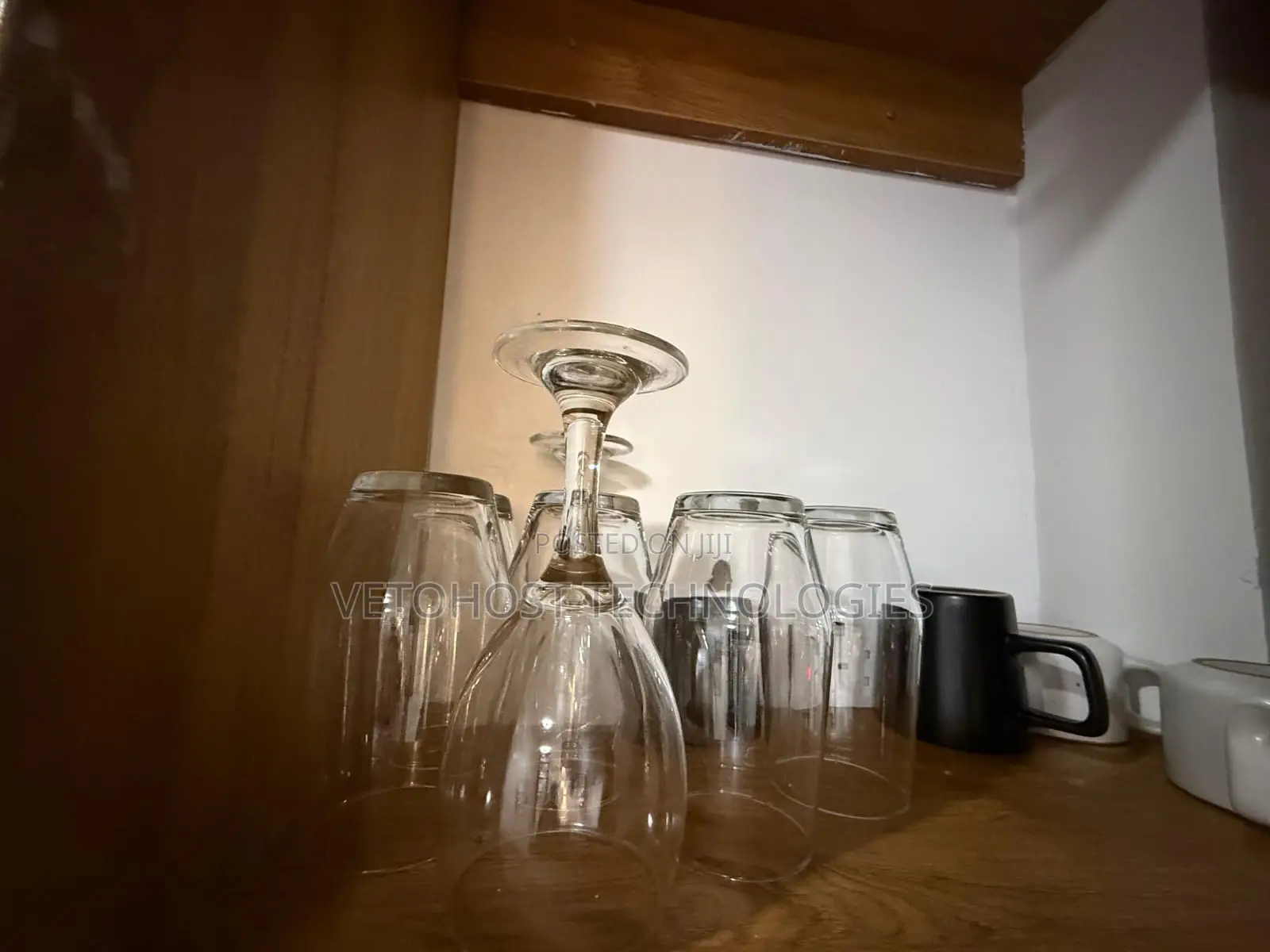 Spacious 2-Bedroom Airbnb— Immediate Check-in at Membley, Membly