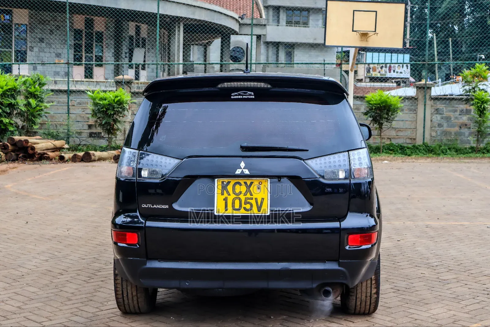 Mitsubishi Outlander 2011 Black