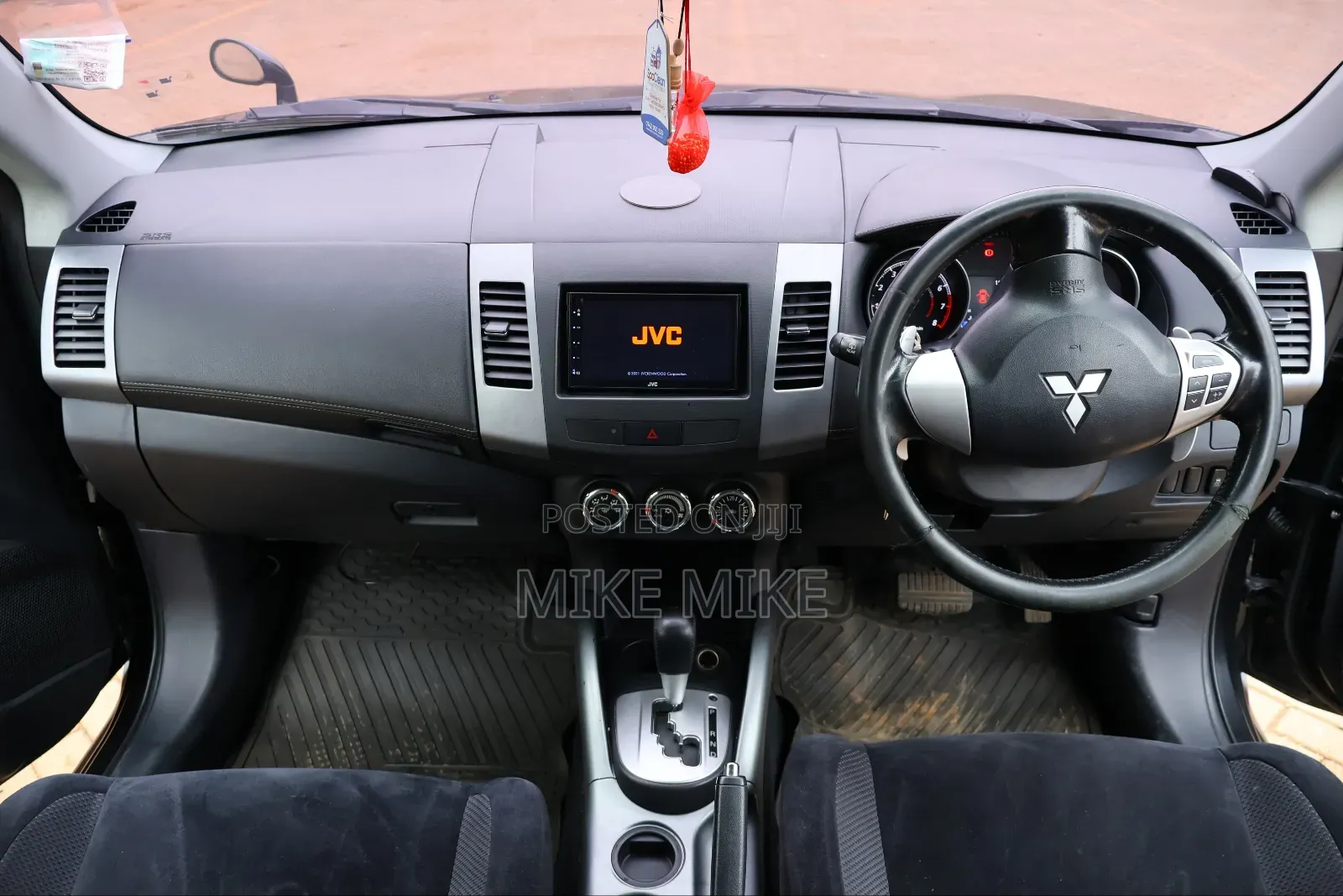 Mitsubishi Outlander 2011 Black
