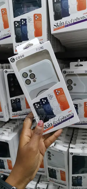 Swert iPhone 12 Pro Silicone Tpu Case With Magsafe-White