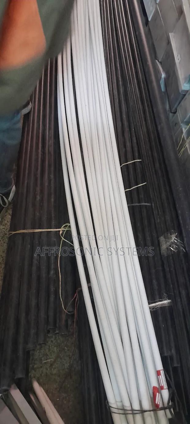 20mm White Conduit - main view