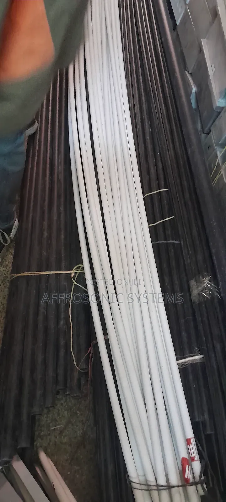 20mm White Conduit