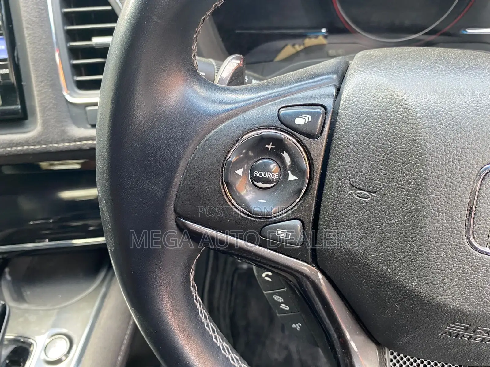 Honda Vezel 2019 Red